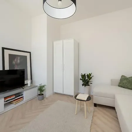 Appartamento Rozbrat Pleasing Near The Market By Renters
