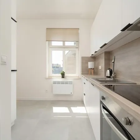 Rozbrat Pleasing Near The Market By Renters Apartmán *